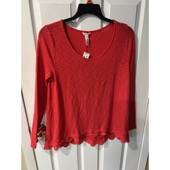 Bethany Mota Top womens L Pullover Knit Crochet Scalloped hem V-Neck New - Picture 8 of 8